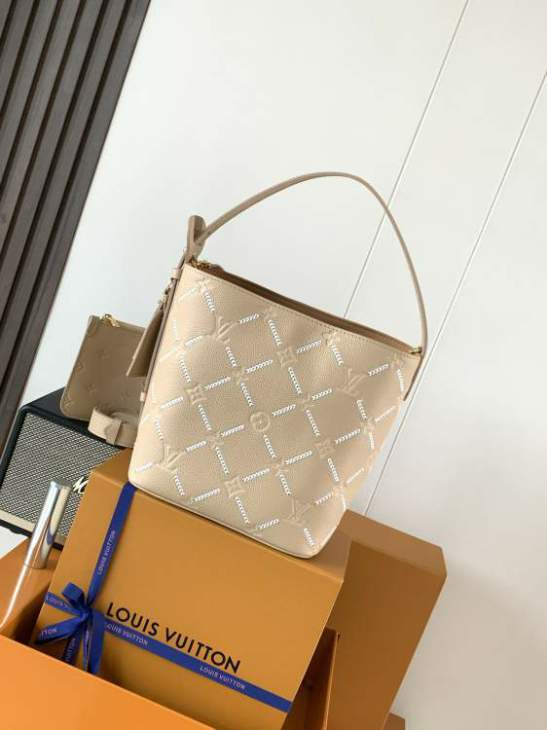 Picture of Louis Vuitton Handbags _SKUfw241655680fw